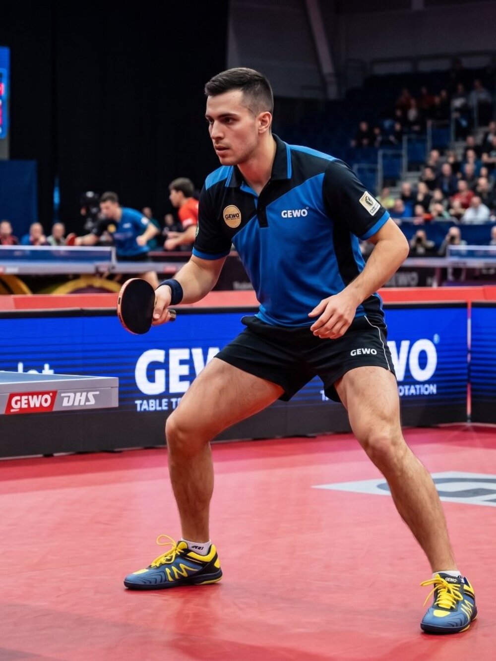 GEWO Table Tennis Shoes Mens 13 Blue Yellow
